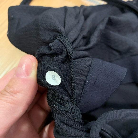 Lululemon dancing warrior tank 8 EUC - Picture 6 of 8